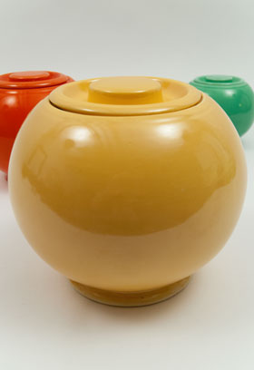 Original Yellow Fiesta Kitchen Kraft Large Cookie Jar, Ball Jar, Covered Jar Fiestaware Pottery For Sale Original Yellow Fiesta Kitchen Kraft Large Cookie Jar, Ball Jar, Covered Jar Fiestaware Pottery For Sale