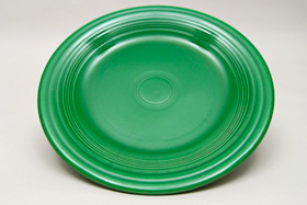 Medium Green Fiesta 10 inch Dinner Plate Fiestaware Pottery For Sale Medium Green Fiesta 10 inch Dinner Plate Fiestaware Pottery For Sale