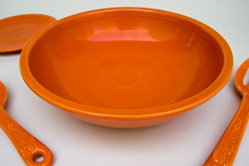Vintage Fiesta 11 3/4 inch Fruit Bowl: Original Red Fiestaware For Sale Rare Gift Hard to Find 1930s 1940s
Vintage Fiesta 11 3/4 inch Fruit Bowl: Original Red Fiestaware For Sale Rare Gift Hard to Find 1930s 1940s