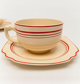 Extremely Rare Tripe Graduating Red Stripe Luncheon Plate Vellum Glaze For Sale Vintage Pottery 30s Americana Art Deco Dinnerware
Extremely Rare Tripe Graduating Red Stripe Luncheon Plate Vellum Glaze For Sale