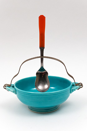 Vintage Fiestaware Turquoise Cream Soup Bowl: Fiesta Dinnerware 30s 40s 50s 60s For Sale
Vintage Fiestaware Turquoise Cream Soup Bowl: Fiesta Dinnerware 30s 40s 50s 60s For Sale