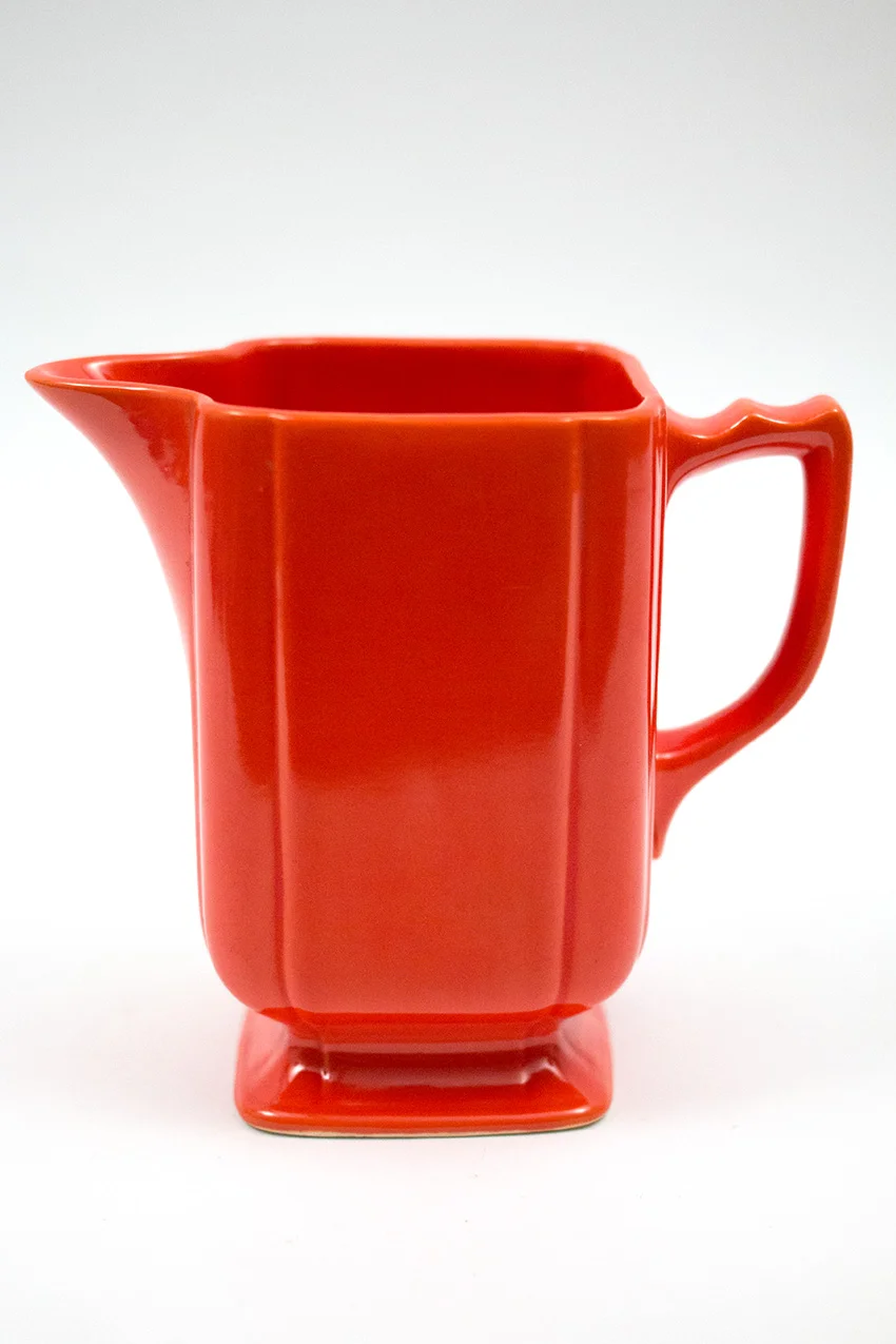 red riviera batter pitcher from homer laughlin pottery company radioactive original fiestaware color