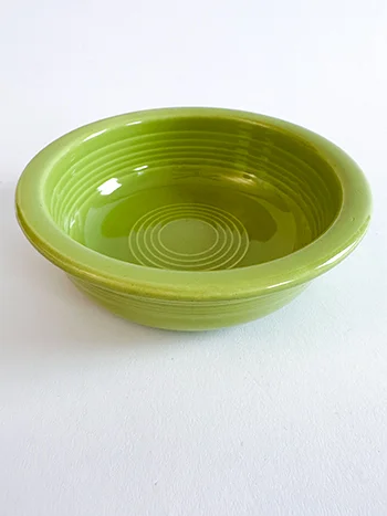 1950s Chartreuse Color Vintage Fiestaware 5 and a half inch Fruit Bowl For Sale
