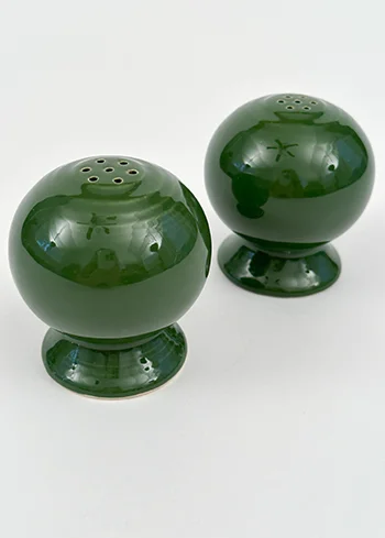 Vintage Fiestaware Salt and Pepper Shakers in Original 1950s Forest Green Glaze For Sale