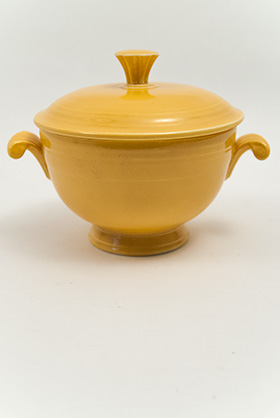 Fiesta Covered Onion Soup Bowl in Original Yellow: Early, Rare, Vintage, Fiesta For Sale