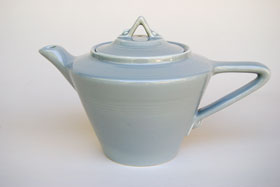 
Original Gray Harlequin Pottery Teapot | Homer Laughlin | Fiesta | For Sale
      
