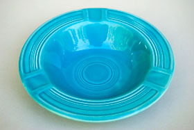Vintage Fiesta Pottery 
Early Variation Ashtray in Original Turquoise for Sale  