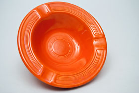 Vintage Fiesta Pottery 
Early Variation Ashtray in Original Red for Sale  