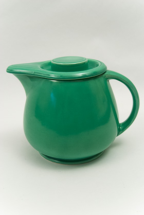 Kitchen Kraft Covered Jug in Original  Green: Hard to Find Go-Along Fiestaware Pottery For Sale