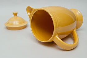 
    Fiesta Vintage Original Yellow Coffee Pot: Fiestaware Pottery For Sale
      