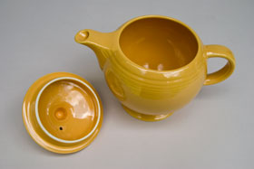 
Fiesta Pottery For Sale Vintage Fiestaware Yellow Original Medium Size Teapot
      