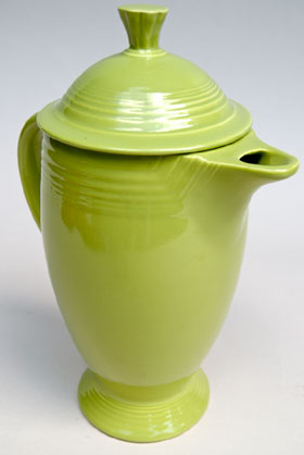 Rare Fiesta Vintage Chartreuse Coffeepot 50s Fiestaware For Sale
Rare Fiesta Vintage Chartreuse Coffeepot 50s Fiestaware For Sale