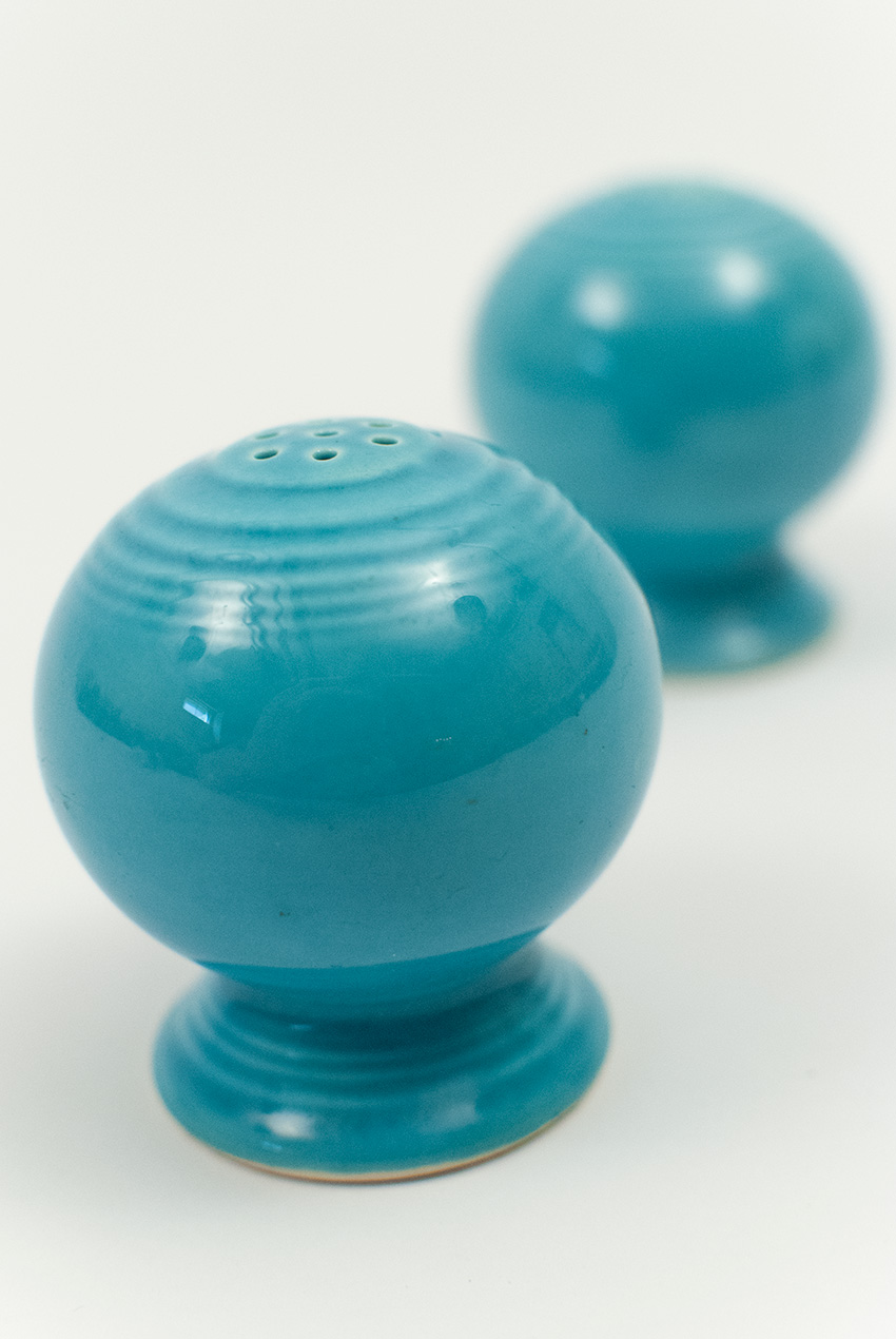 Harlequin Turquoise Salt & Pepper Set – Keeping It Real collectables