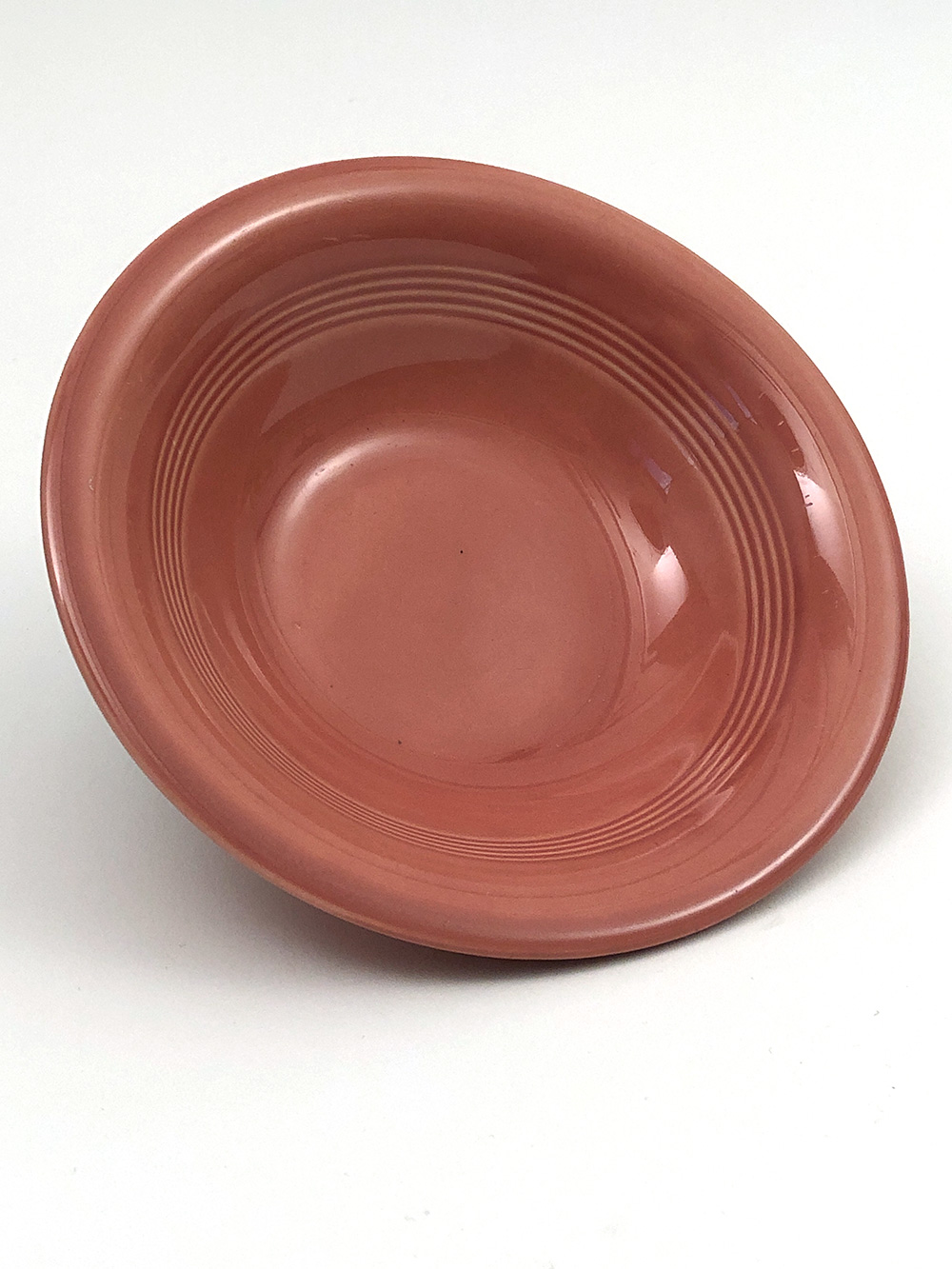 1940s rose colored glaze harlequin fruit berry bowl