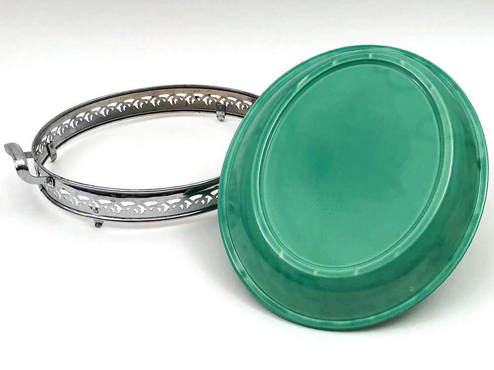 green fiesta kitchen kraft platter in original metal holder