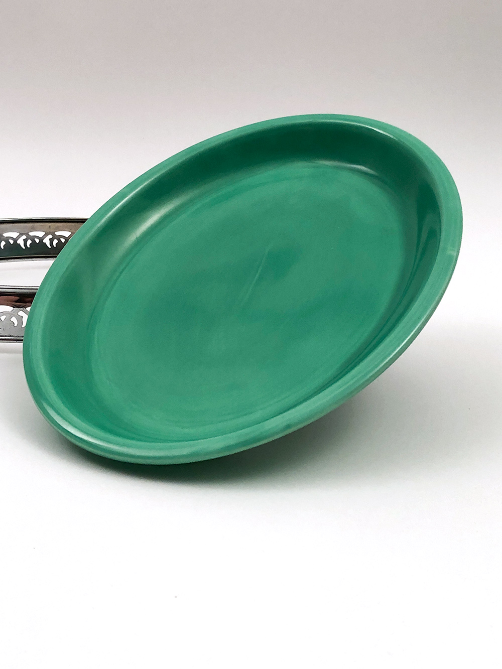 green fiesta kitchen kraft platter in original metal holder