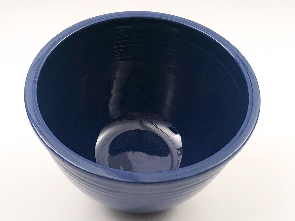 bottom mark Number 4 cobalt blue vintage fiesta mixing bowl