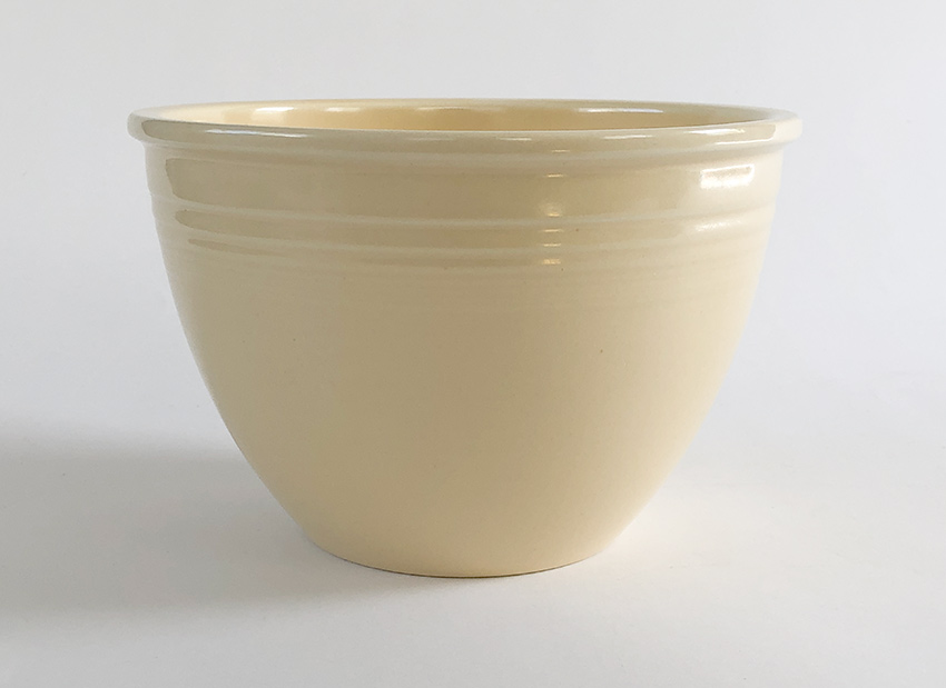 ivory fiestaware mixing bowl number four size 1938-1944 original fiestaware