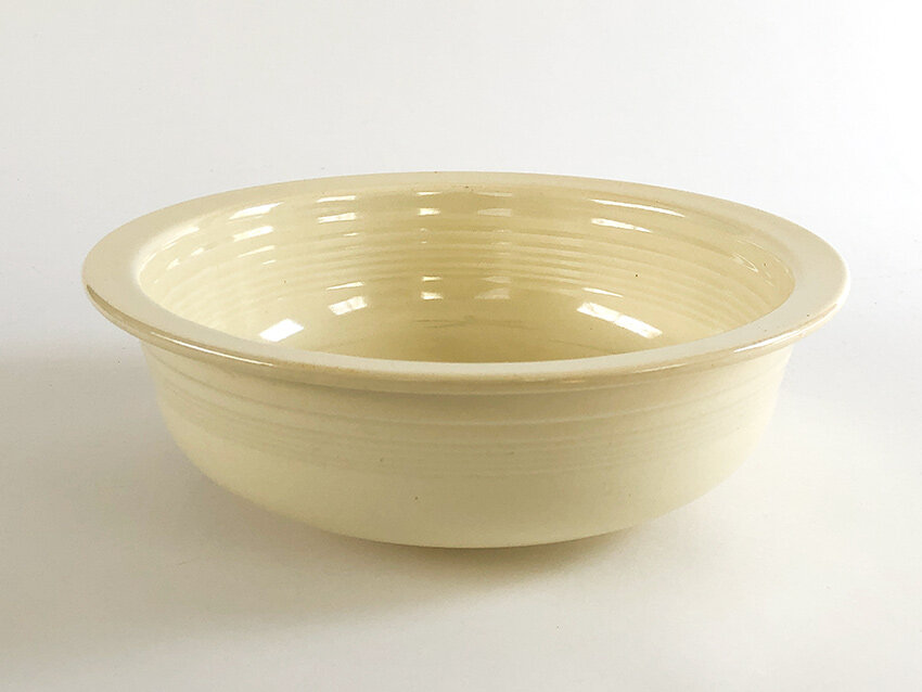 ivory vintage fiestaware round vegetable nappie bowl