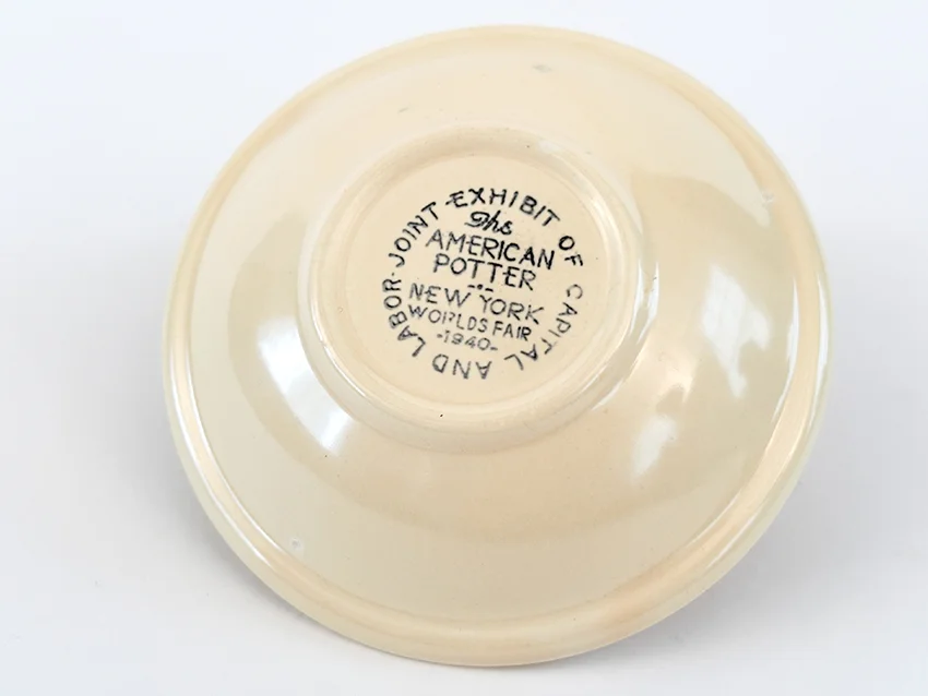 1939 1940 New York Worlds Fair Ivory Winter Scene Ashtray The American Potter Joint Exhibit