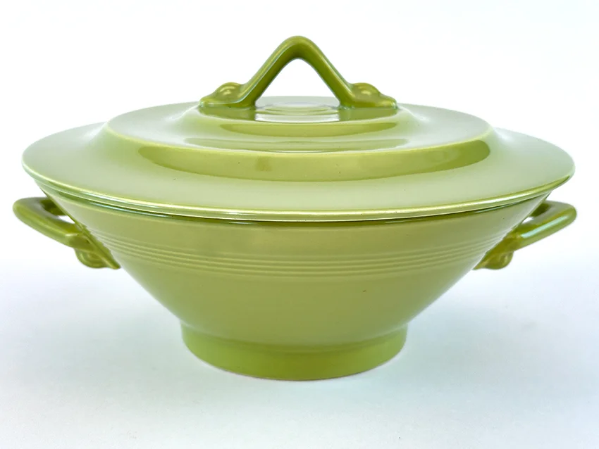 1950s homer laughlin harlequin covered casserole in original chartreuse green colored glaze for sale