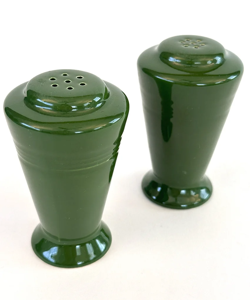 1950s forest green vintage harlequin salt and pepper shakers for sale