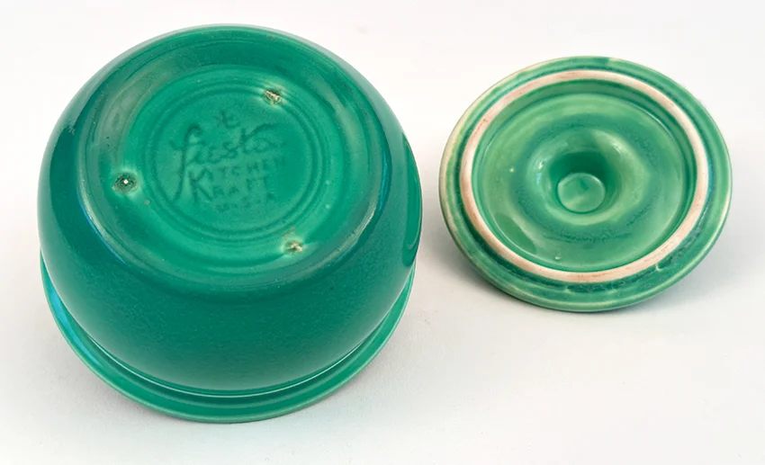 green vintage fiesta kitchen kraft individual covered casserole