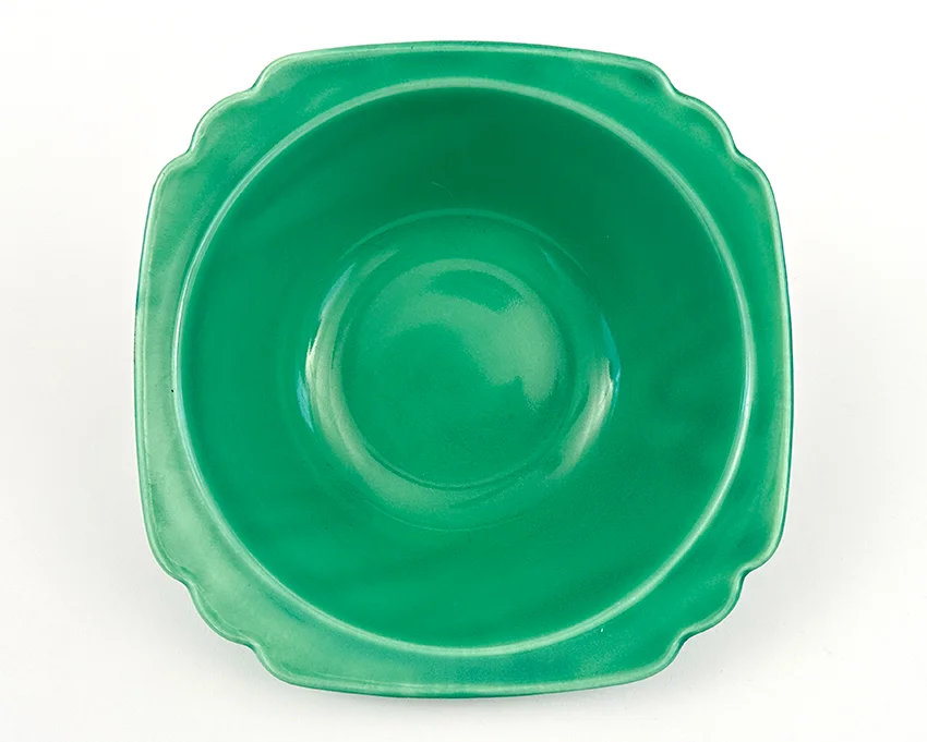 green riviera round nappy vegetable bowl