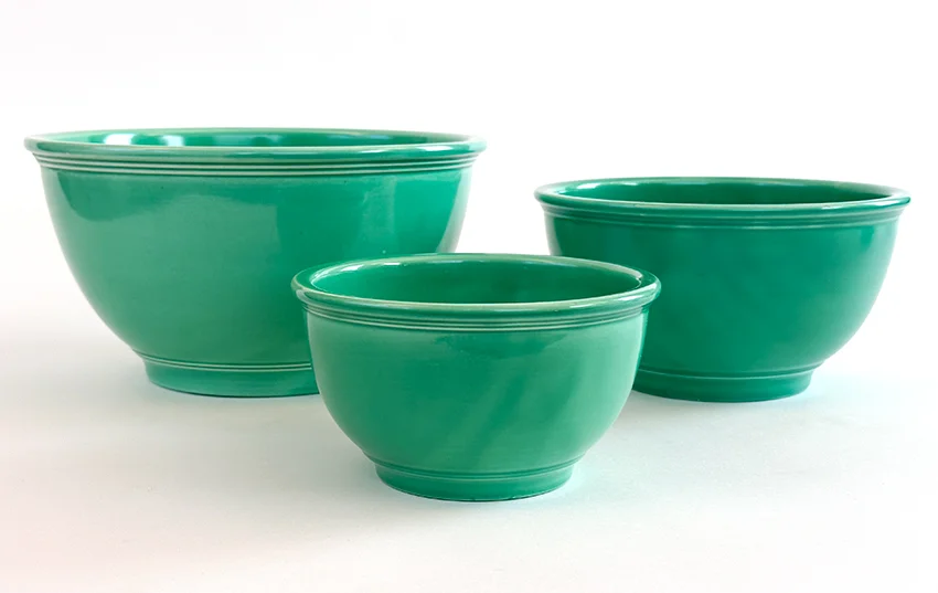 Vintage Fiesta Kitchen Kraft Complete Three Piece Set Nesting Bowls in Original Green made from 1938-1942