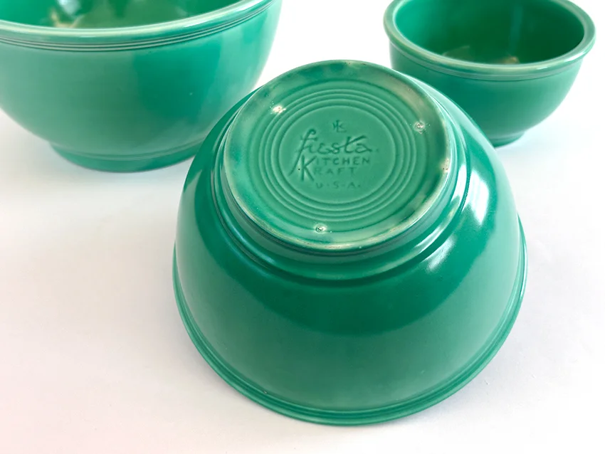 Vintage Fiesta Kitchen Kraft Complete Three Piece Set Nesting Bowls in Original Green made from 1938-1942