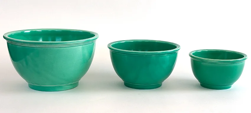 Vintage Fiesta Kitchen Kraft Complete Three Piece Set Nesting Bowls in Original Green made from 1938-1942