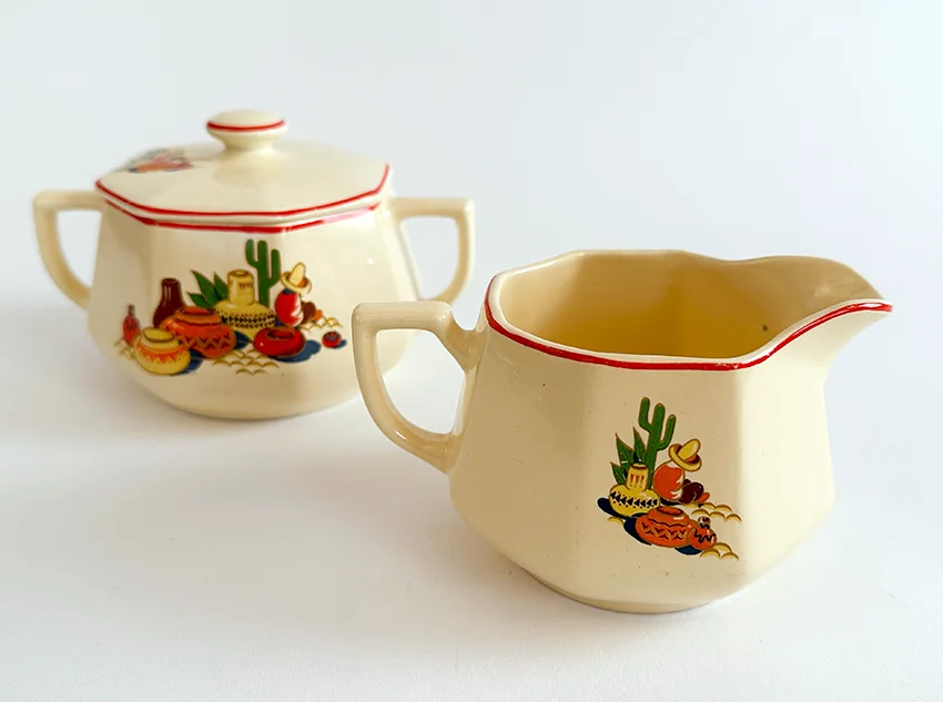 Maxicana Homer Laughlin Sugar and Creamer Decalware set on Yellowstone Shape from 1940s