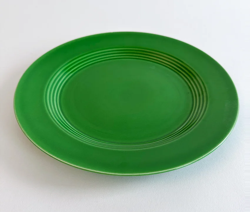 Medium green vintage harlequin 10 inch dinner plate