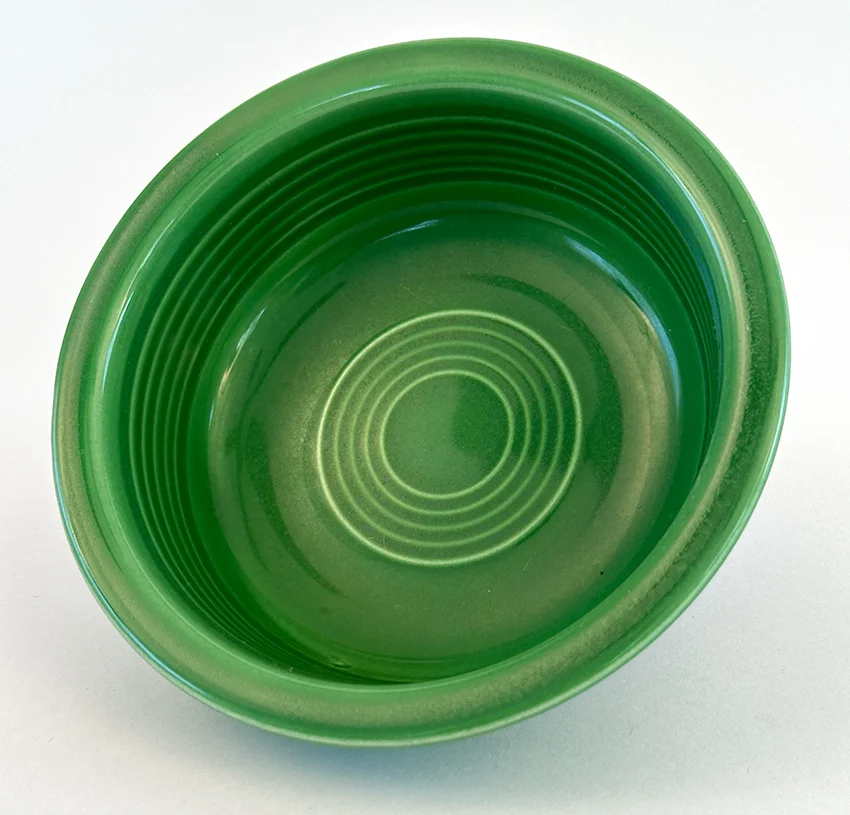 medium green vintage fiestaware fruit bowl