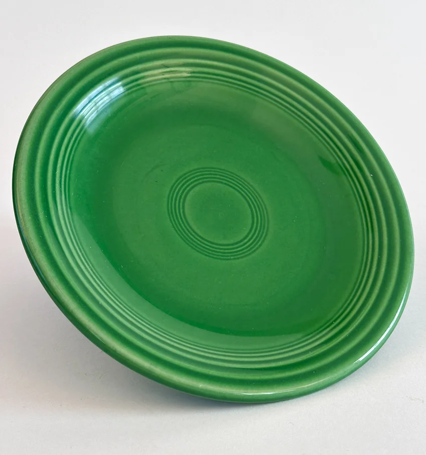 medium green vintage fiestaware 6 inch bread and butter plate