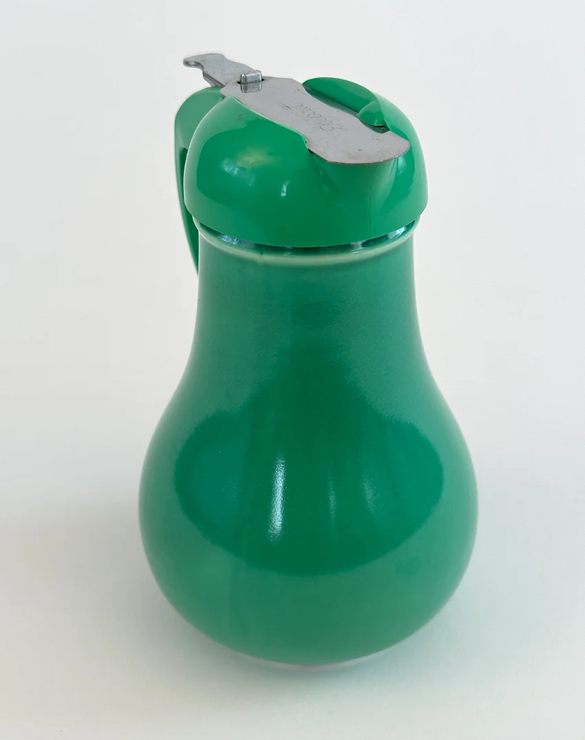 original green vintage fiestaware sryup pitcher made from 1938-1940