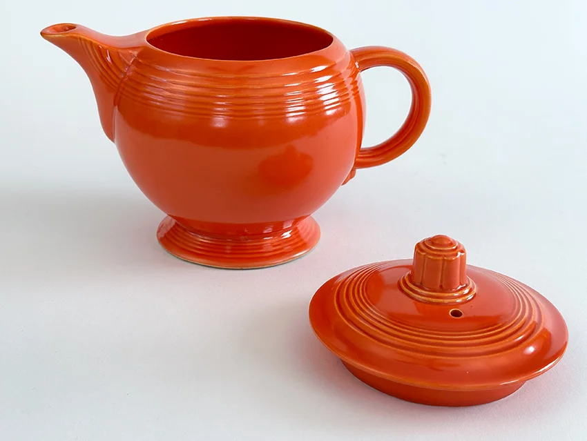 Red vintage fiesta medium sized teapot with lid and c shaped handle