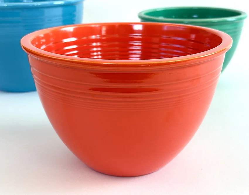 red fiesta mixing bowl number five size with inside bottom rings 1936-1938 from the original vintage fiestaware nesting bowl set by homer laughlin