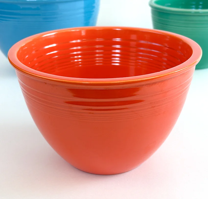 red fiesta mixing bowl number five size with inside bottom rings 1936-1938 from the original vintage fiestaware nesting bowl set by homer laughlin