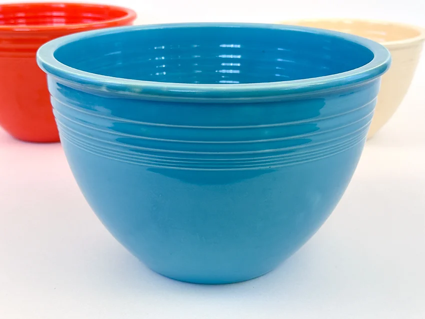 Turquoise vintage fiesta mixing bowl number 7 largest size for sale