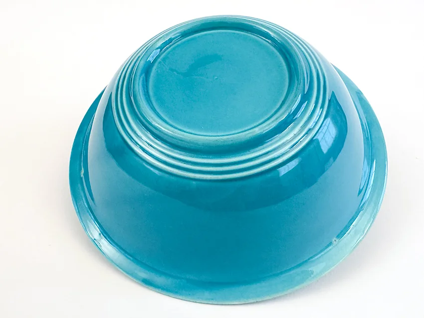 vintage homer laughlin harlequin dinnerware large round vegetable bowl in original turquoise colored glaze