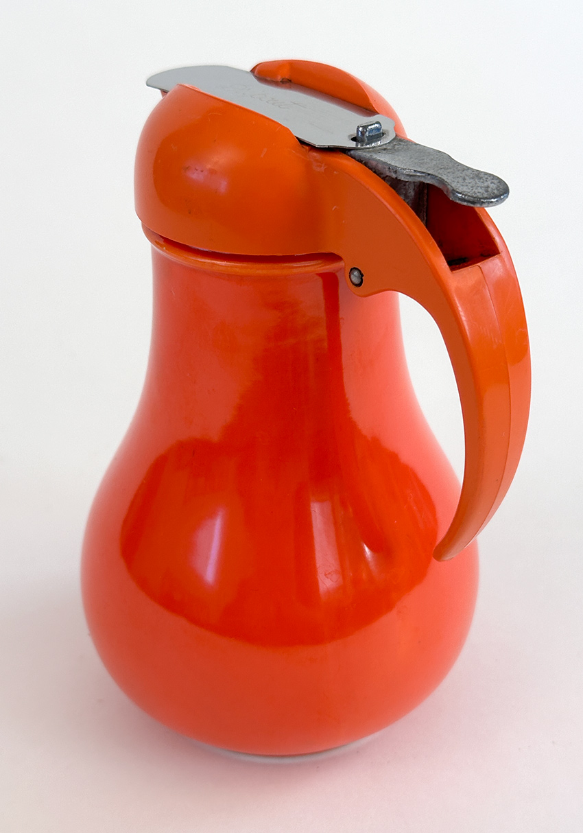 rare red vintage fiestaware sryup pitcher made from 1938-1940