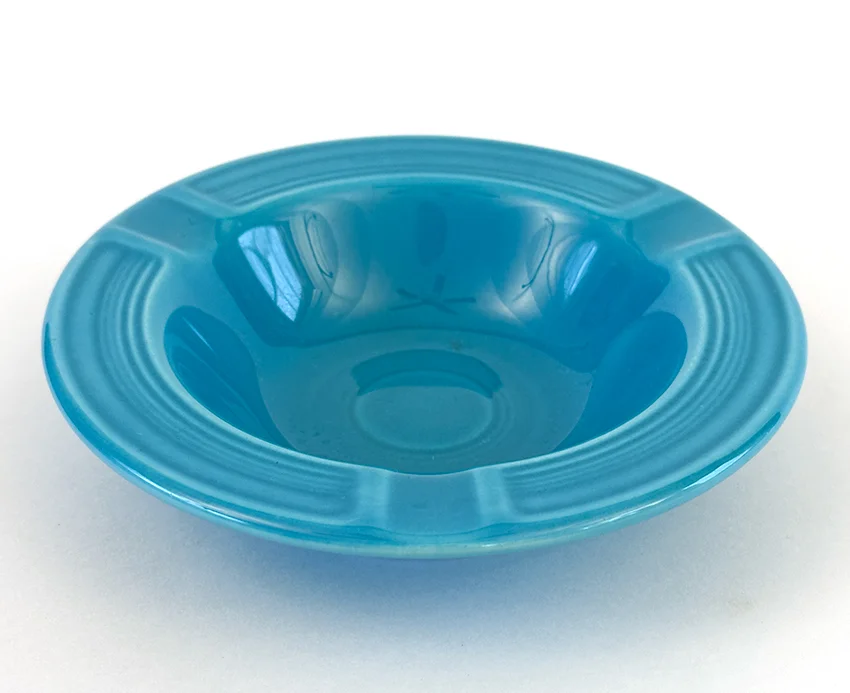 turquoise vintage fiesta ashtray early variation with bottom rings