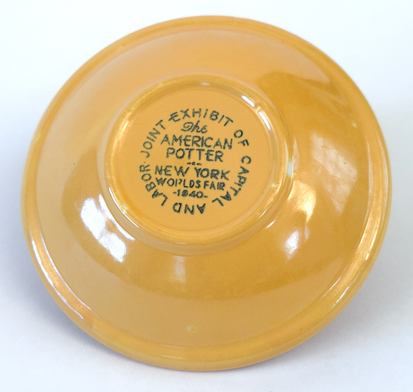 1939 1940 New York Worlds Fair Yellow Autumn Scene Ashtray The American Potter Joint Exhibit