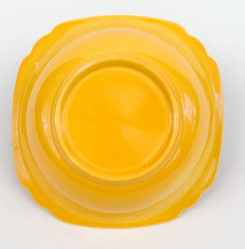 Yellow riviera round nappy vegetable bowl