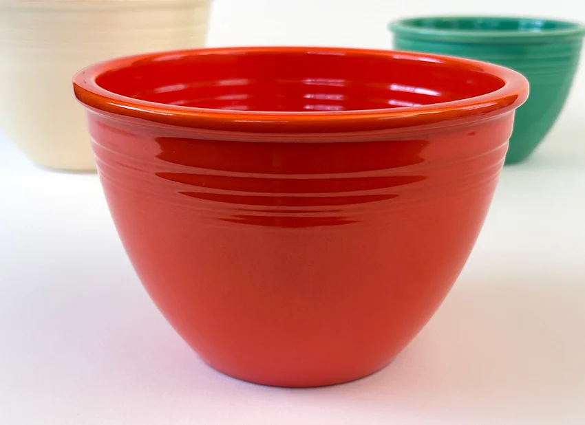 radioactive red vintage fiesta number 4 mixing bowl with inside bottom rings