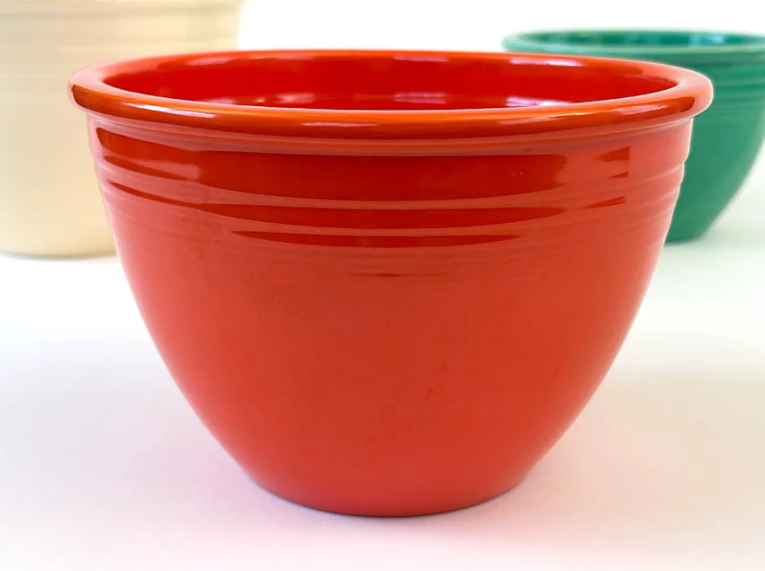 radioactive red vintage fiesta number 4 mixing bowl with inside bottom rings